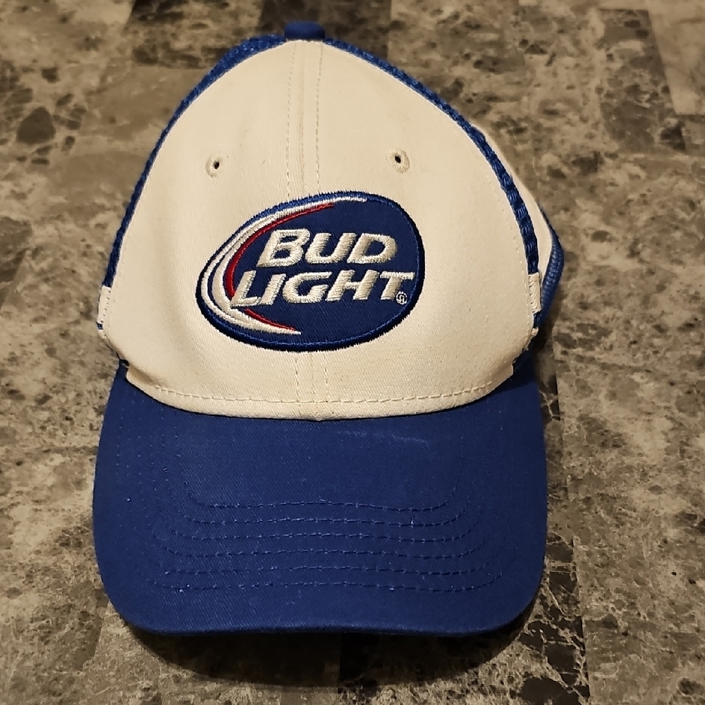 Budlight Hat